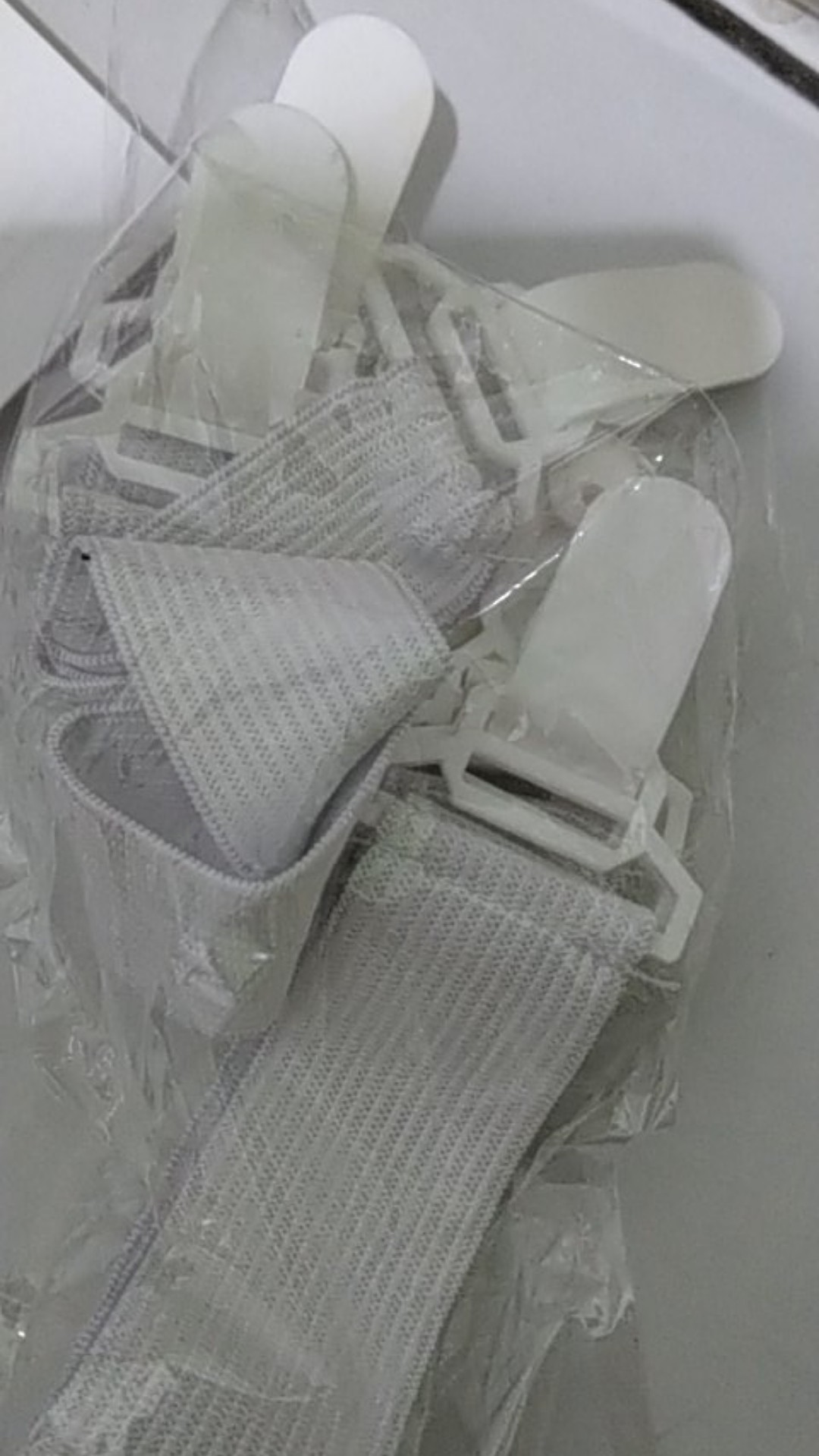 Jepitan Sprei - Sheet Grippers - Pengait Ujung Sprei