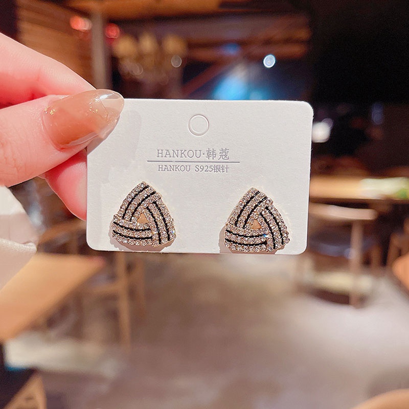 Anting Stud S925 silver needle Bentuk Segitiga Aksen Berlian Untuk Wanita