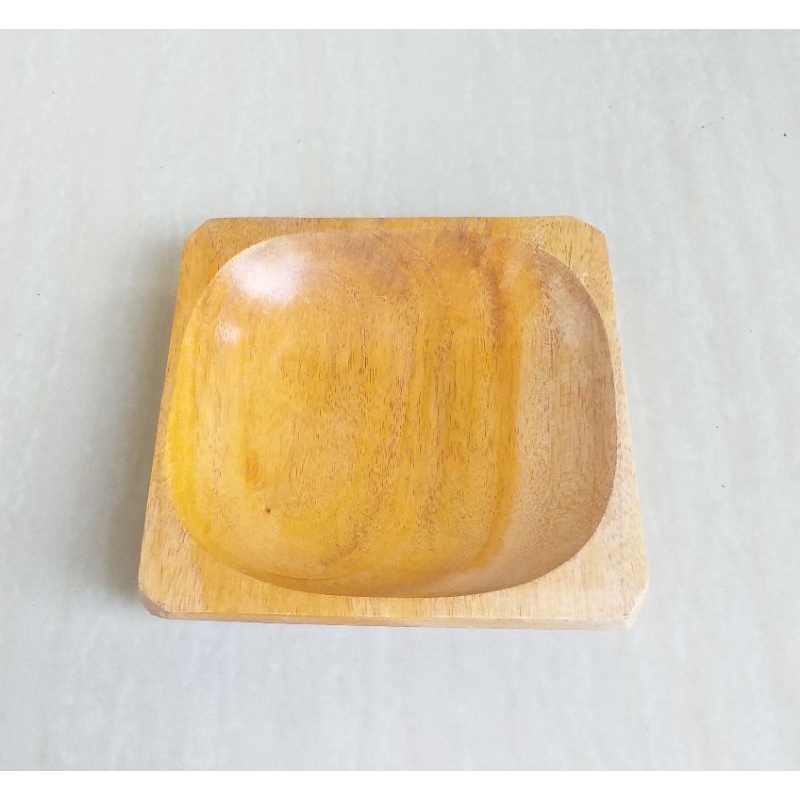 Piring susi kotak 10x10 cm mahoni