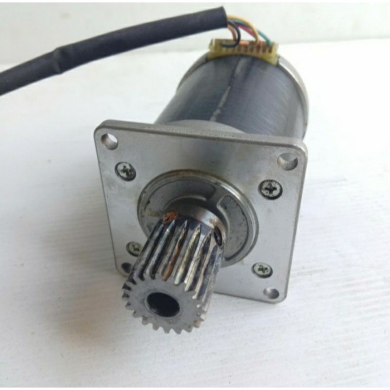 Stepping Motor Step Syn Sanyo Denki 1.5A