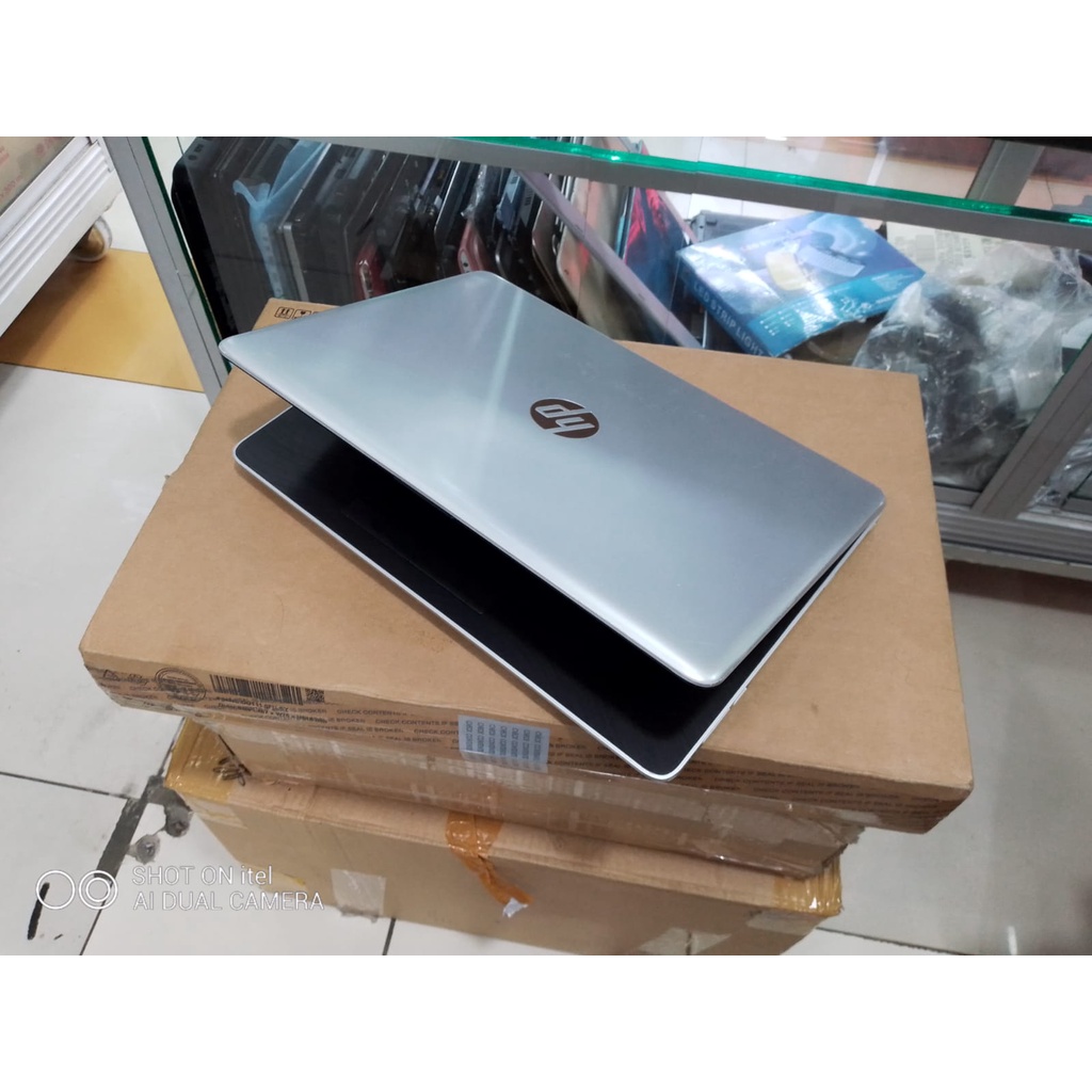 LAPTOP LEPTOP HP RAM 4GB HDD 500GB 14 INC GENERASI BARU WINDOWS10  SIAP PAKAI