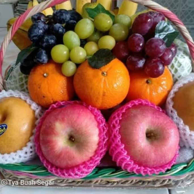 

Parcel Aneka Buah Segar Keranjang Biscoxshop