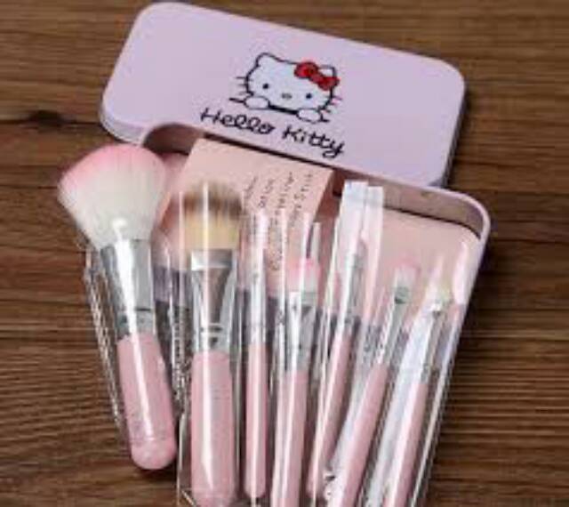 HELLO KITTY BRUSH SET 7 IN 1 - GOOD QUALITY