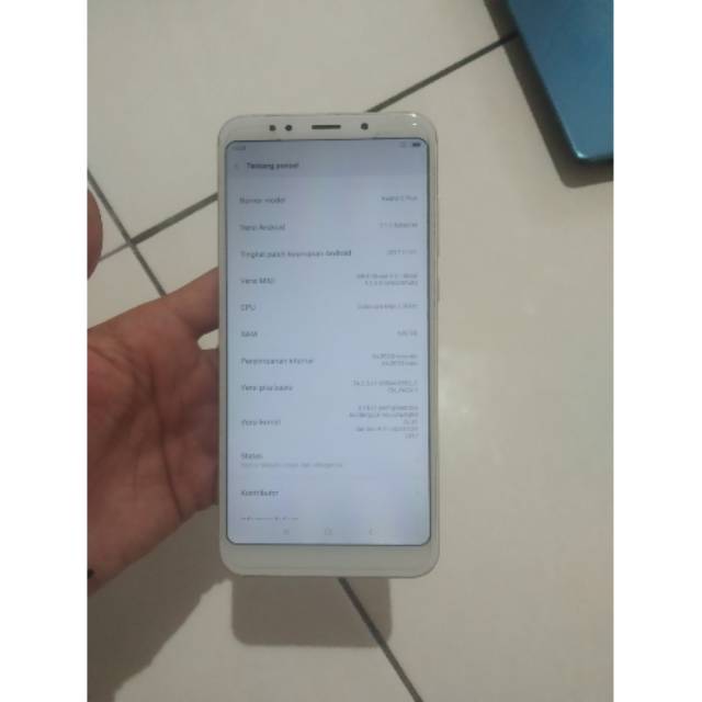 Handphone xiomi redmi 5 plus ram 4 second