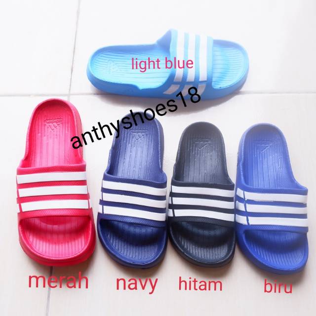 Sandal Karet Slop Garis Tiga Tebal Bahan Ringan