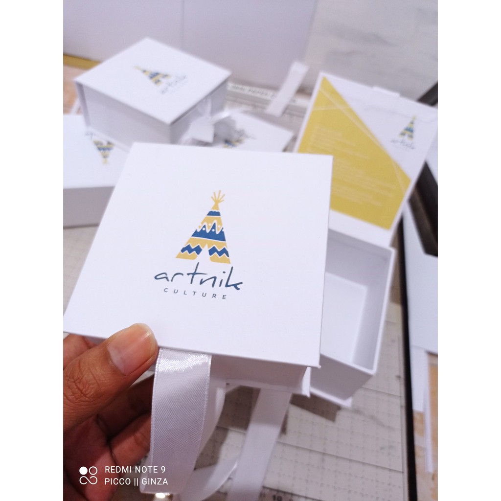 

Gift BOX 8x8x5cm || Kotak Kado accesories custom design Giftbox || hampers || Kotak Perhiasan