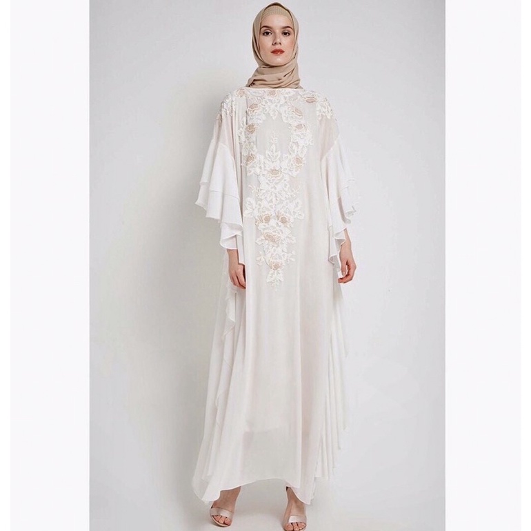By Ayu Dyah Andari Kaftan Dress byatudyahandari Ayu dyah andari ( Preloved )