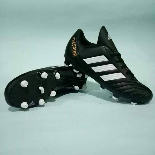Sepatu Bola Komponen original