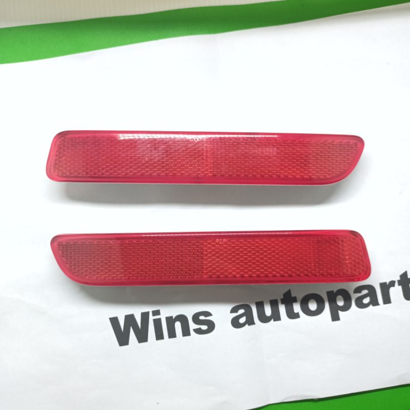 reflektor Mata Kucing Bemper Belakang Ertiga 2015-2019 Original 1 set