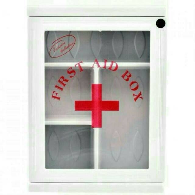 Kotak P3K Dinding Besar