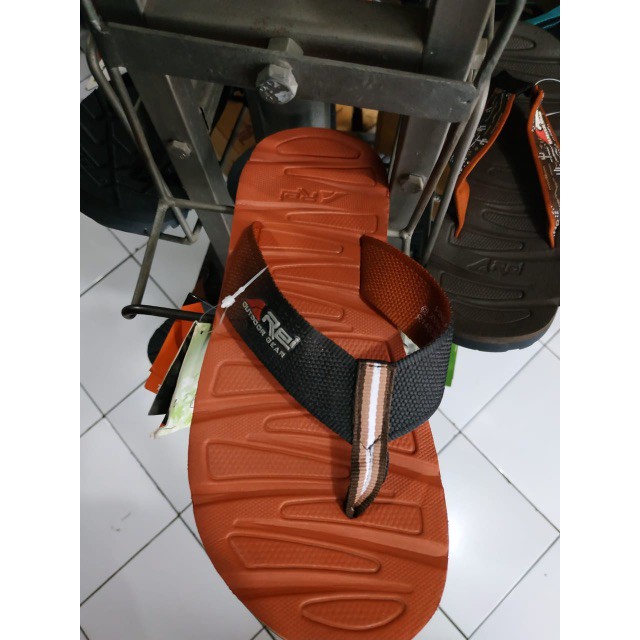 SANDAL JEPIT REI PINEAPP - ORIGINAL