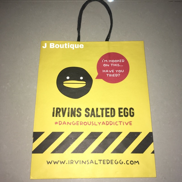 

Paperbag Irvins Salted Egg Original Paper Bag Branded Goodie Bag Tas Kertas Kemasan Reusable