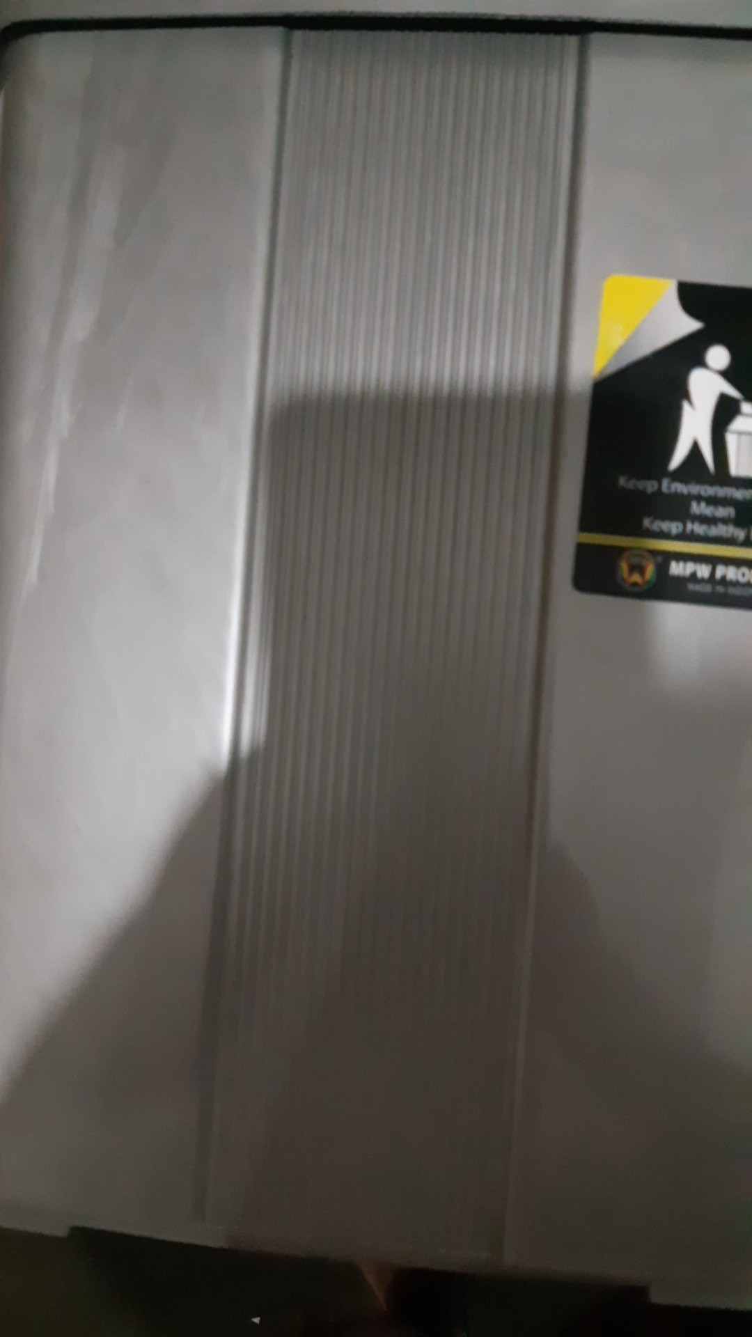 Tempat Sampah Tutup Goyang Silver Mpw 10lt Dan 5lt