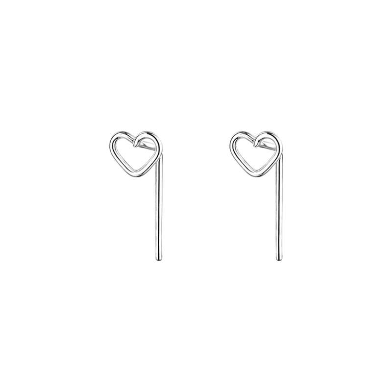 Anting Stud Bentuk Hati Model Hollow Warna Silver Untuk Wanita