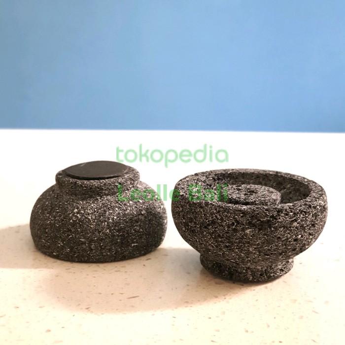 

Yuk Dibeli Tempat Dupa Aromaterapi Bowl Batu Lava - Diameter 8 Cm / Tinggi 5 Cm 039