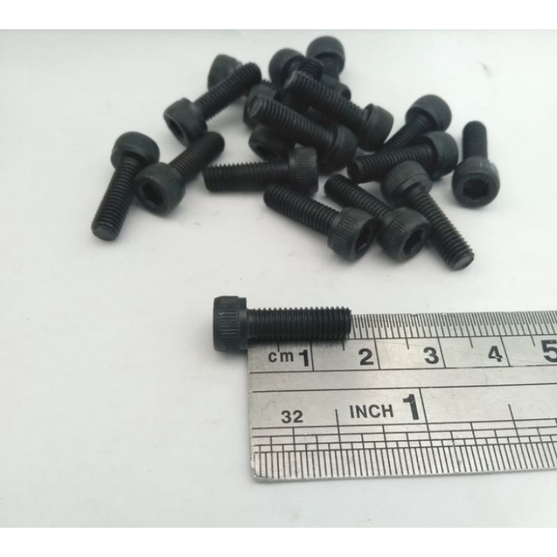 baut kap cover body chainsaw 5200 5800 6000 6200