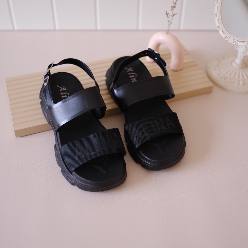 Alina sandal