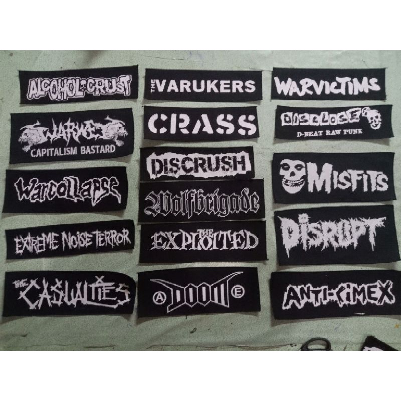 emblem punk panjang 30cm