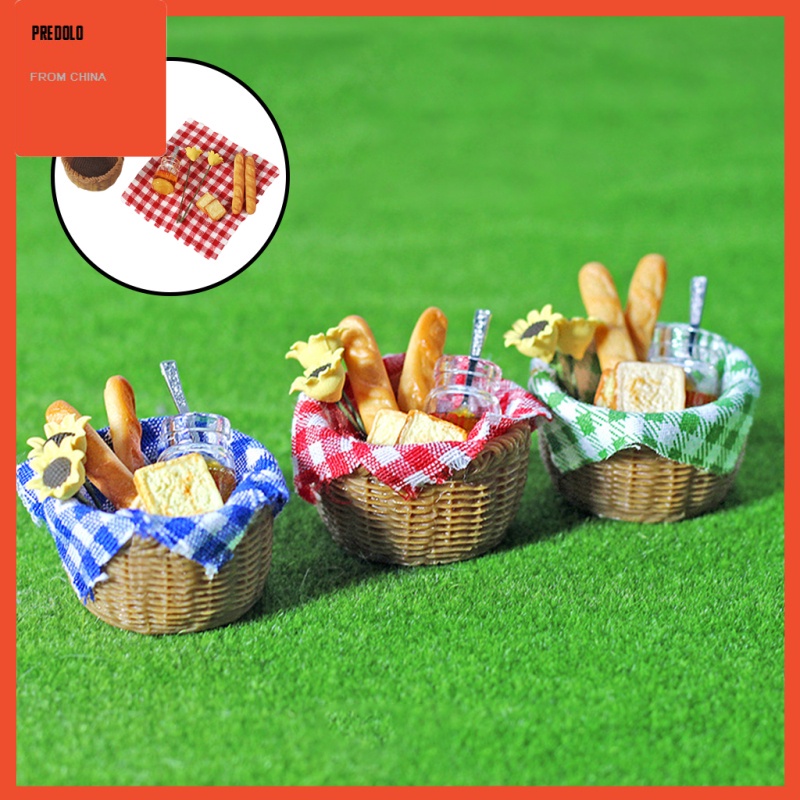 [In Stock] Mini Miniature Bread Picnic Cloth with Basket 1/12 Doll House Green Plaid