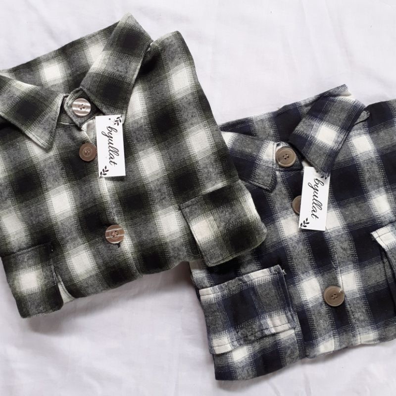 Meira Outer Oversized/ Jaket Flanel Wanita/ Outer Crop Lengan Balon