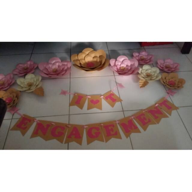 

Paket Hemat (@giantflowermks)