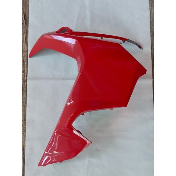 Sayap Legsil legshield luar kanan adv 150 merah original lp