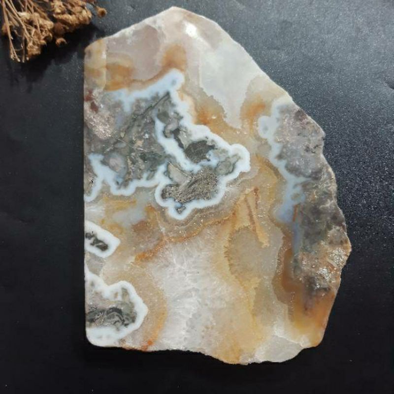 Slice agate / Gemstone
