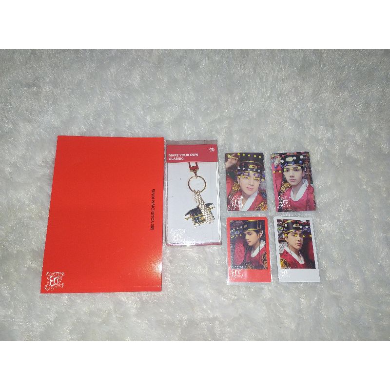 SELFIEBOOK KEYRING BRACELET BYOK YOUNGHOON THE BOYZ
