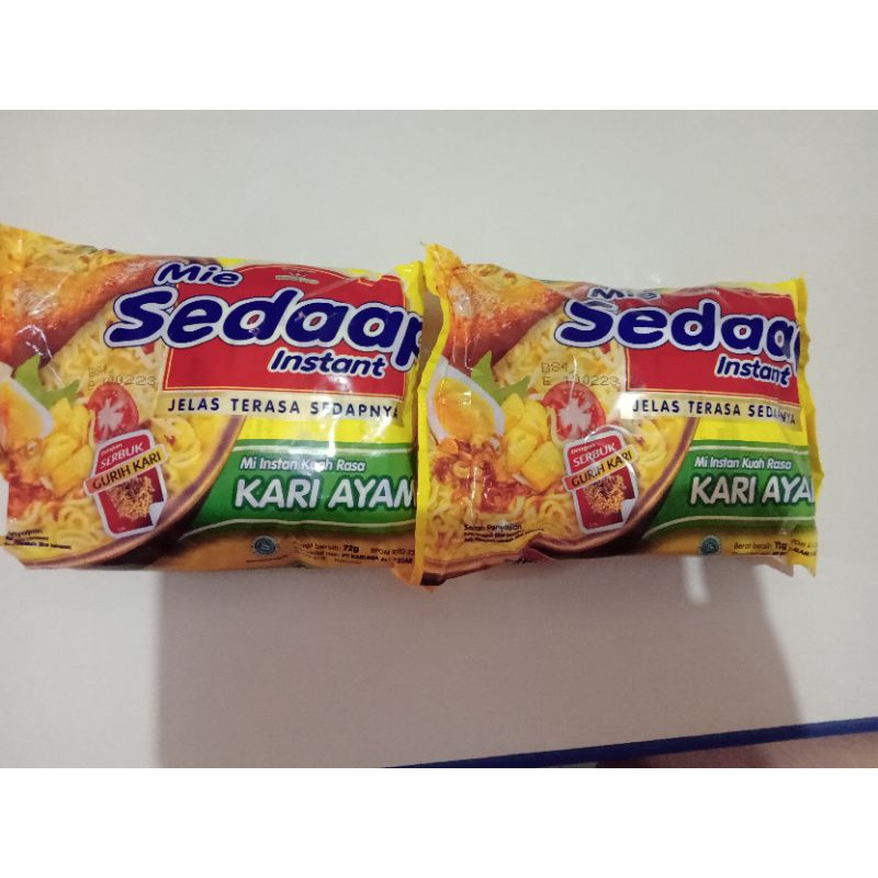 

sedap mie kr ayam72