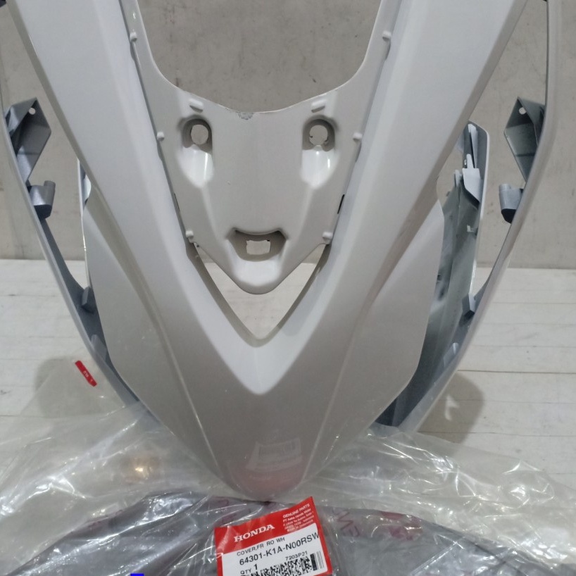 Cover Front ,Tameng Depan Putih Honda Beat Street K1A 64301-K1A-N00RSW