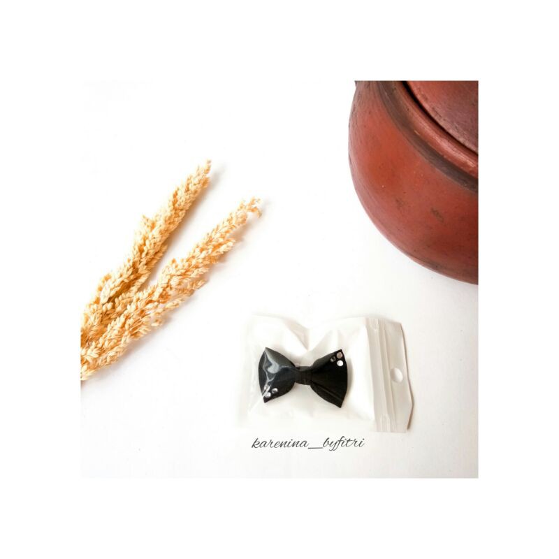 VOL. 1 Bros Pita Kristal imut mini bros dagu bros jilbab-Hitam