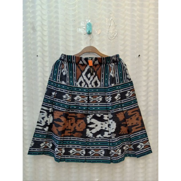 Rok tenun motif Jepara rok tenun NTT