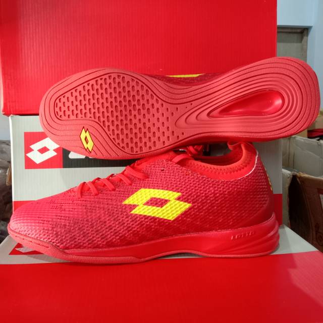 SEPATU FUTSAL LOTTO SPARK IN OBRAL minus