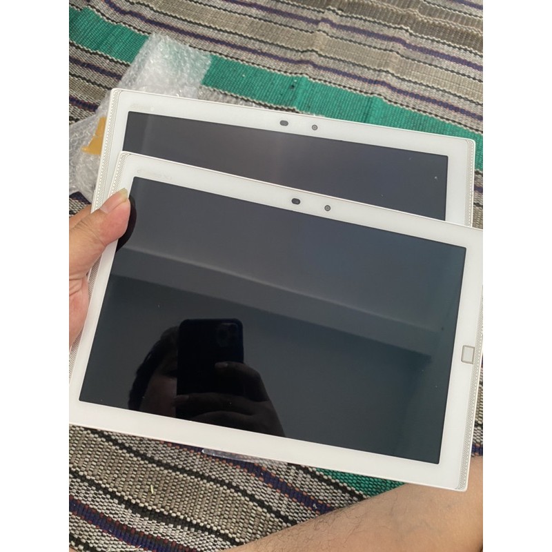Tablet fujitsu f03g 10in amoled 64gb bahasa indo like new