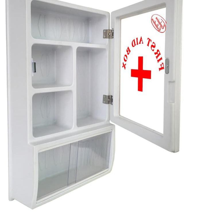 

MC 15 First Aid Box Kotak P3K VKD