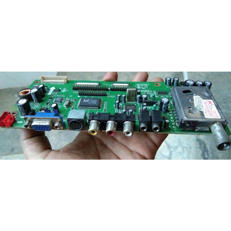 TUNNER CARD ORI kode LA.R33.A2( VGA.SOUND.TV TUNE ) LCD TV/MONITOR MERK VORTE ( BEKAS )