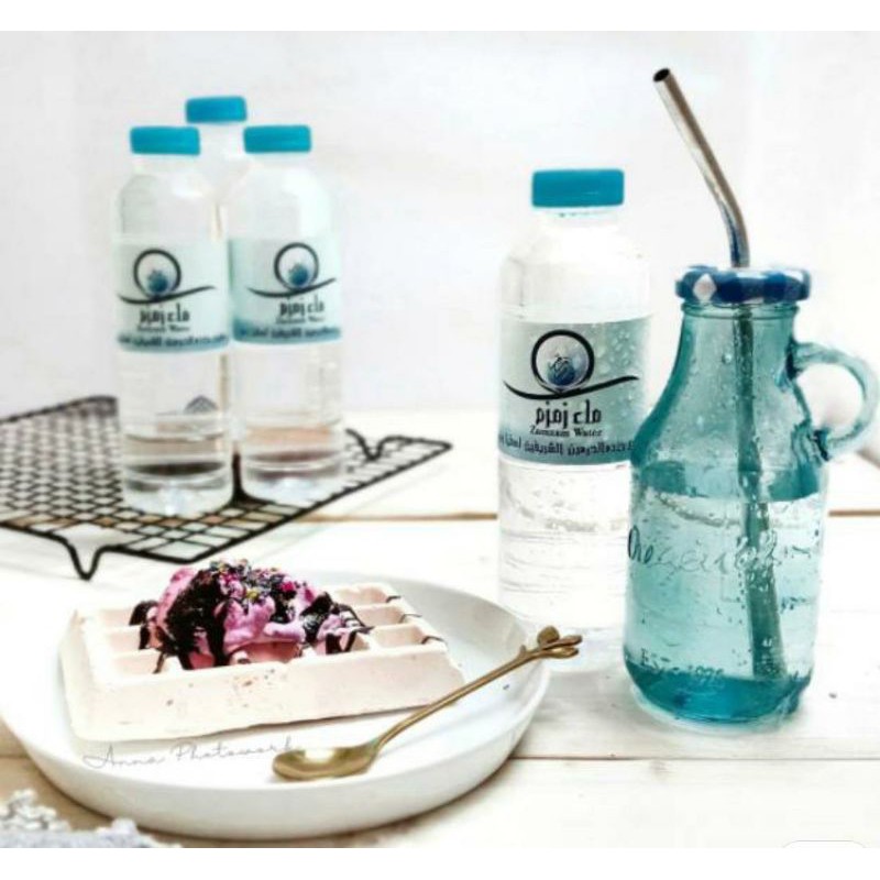 

Zamzam Water (Air Zamzam)