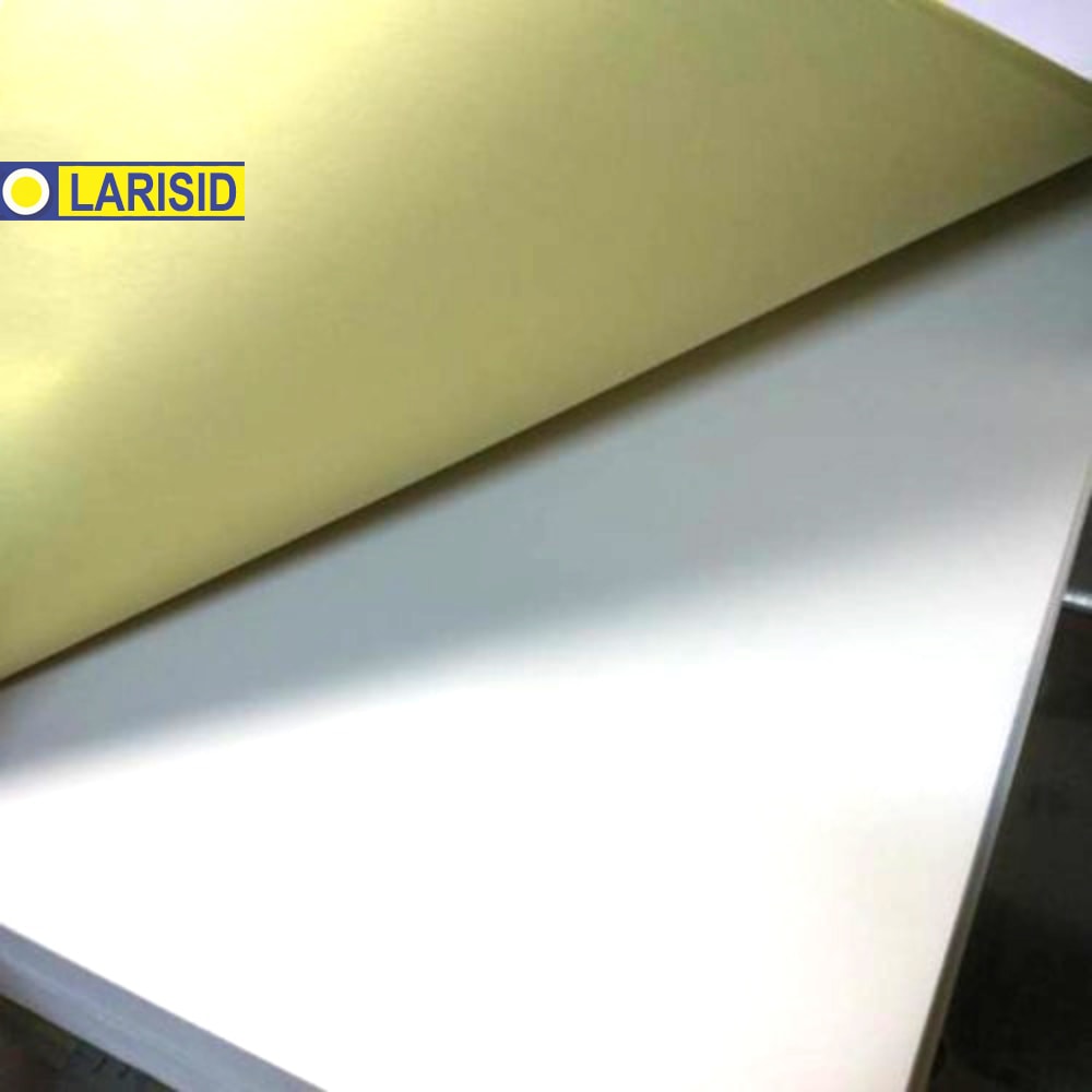 

KERTAS STIKER GLOSSY/MENGKILAP / STICKER CROMO GLOSSY A4 50 LEMBAR