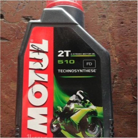 Oli Samping Motul 2T