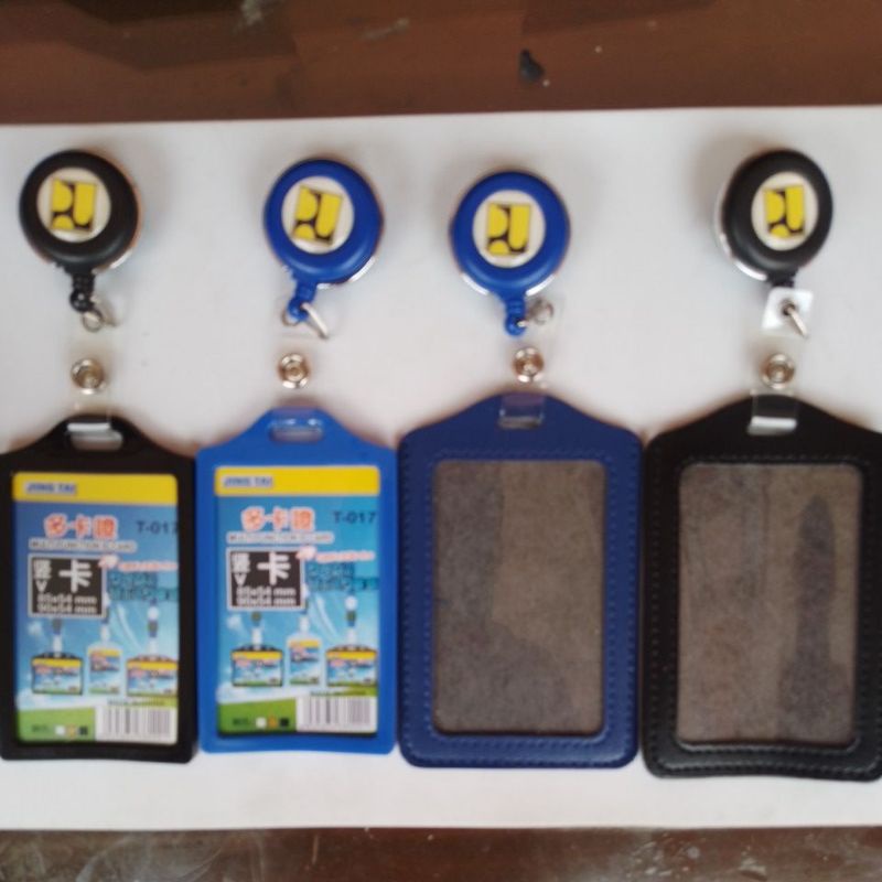 

Kementerian PUPR Gantungan Id Card Holder Name Tag Berlogo