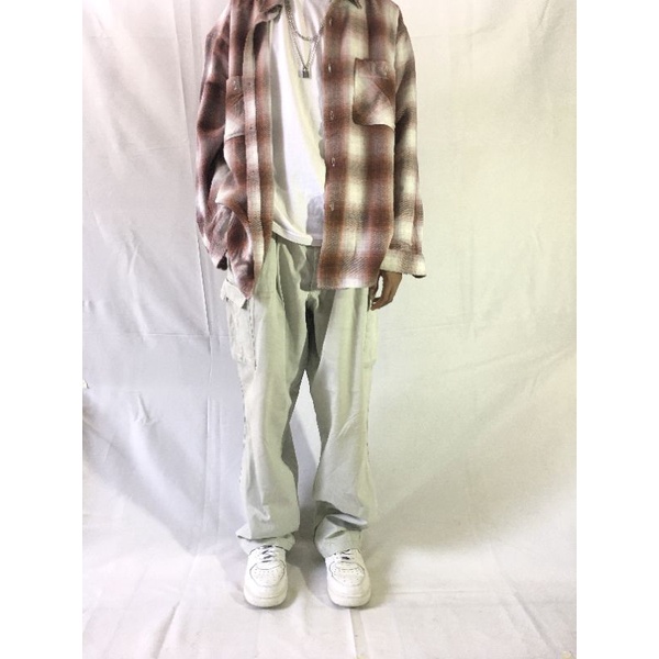 cargo pants putih tulang