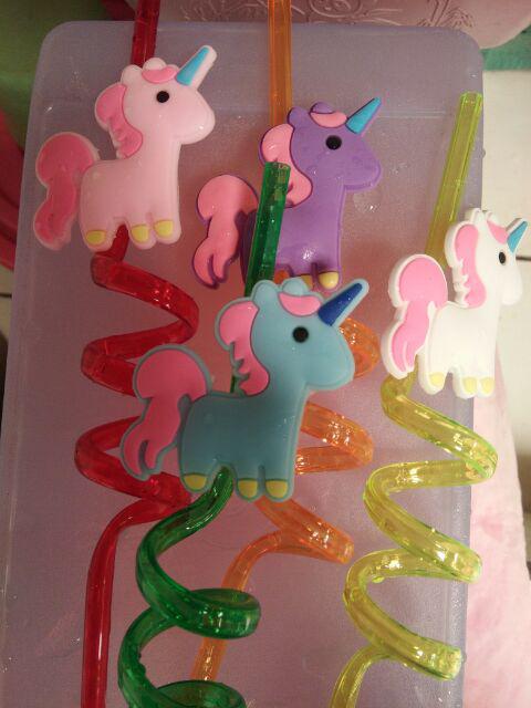 4pcs Sedotan Minum Desain Unicorn Lucu Bahan Pvc, Dapat Dipakai Ulang