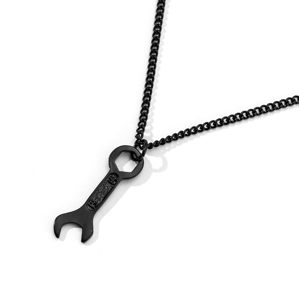 Kalung Rantai Liontin Kunci Pas Bahan Stainless Steel Warna Hitam Gaya Hip Hop Rock Untuk Pria