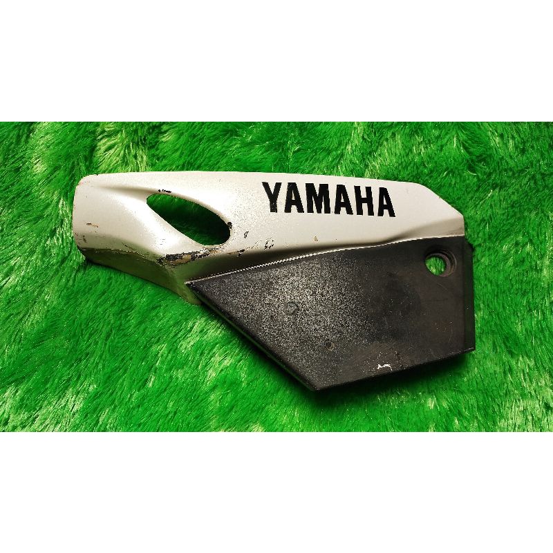 Cover tutup aki Yamaha Fiz r vega r lama original