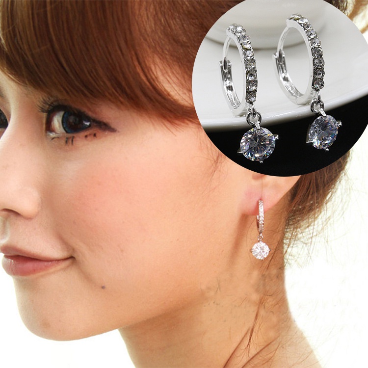 Aksesoris Fashion Anting Stud Gaya Korea Temperamen Berlian (Takota 052)