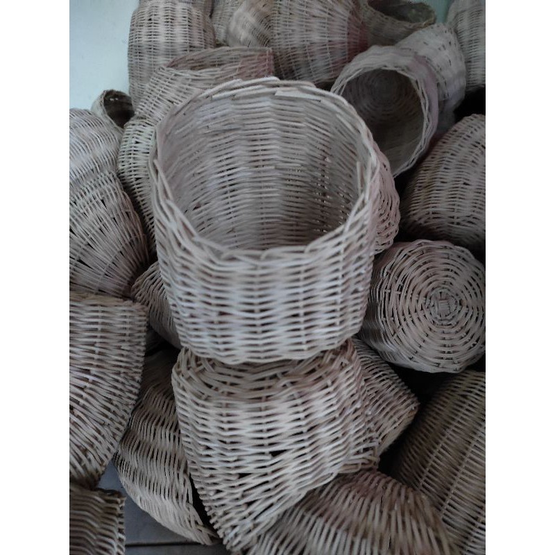 gowok sarang burung dari rotan (sedang)
