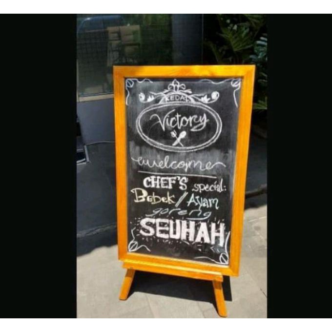 

Papan Tulis Kapur Cafe Blackboard + Standing ukuran papan 50x80