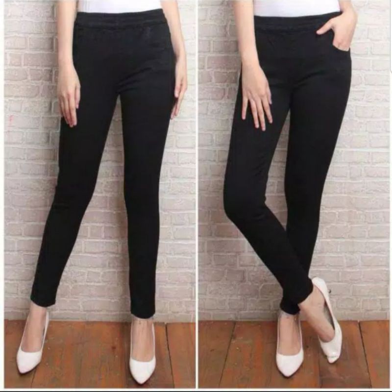 Legging Jeans Hitam Premium Pinggang Karet Jegging Jeans Wanita Exstra Jumbo Warna Hitam Ukuran