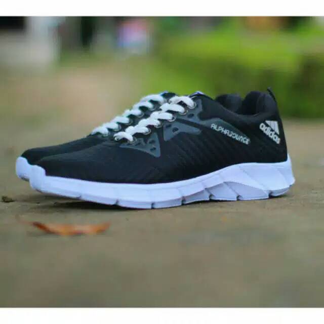 Alpahabond / sepatu sneakers / sepatu olahraga / sepatu running / sepatu badminton