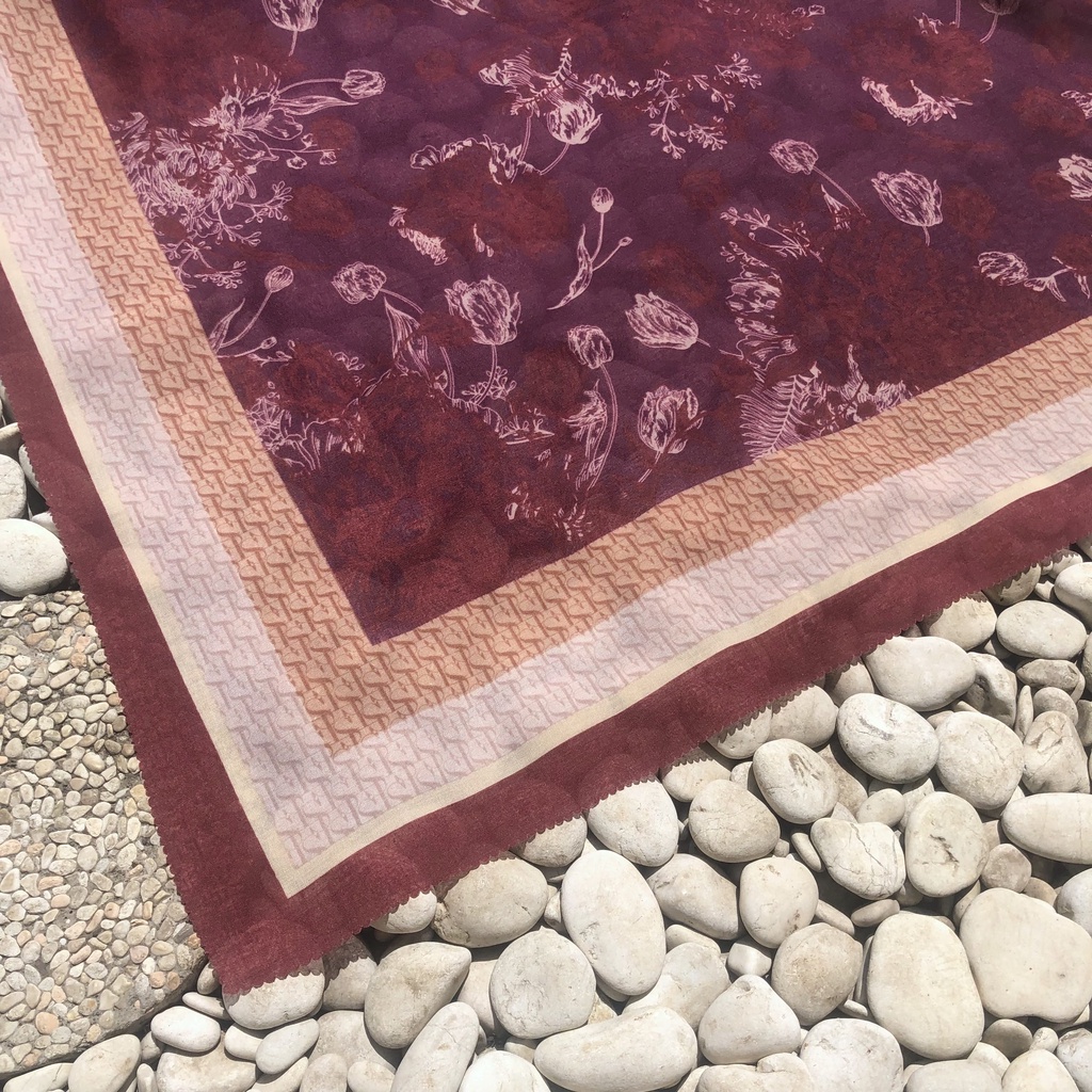 HIJAB SEGIEMPAT LASERCUT VOAL MOTIF PREMIUM - Kerudung Segiempat Voal Motif Premium - Hijab Motif - Jilbab Motif  - Voal Segiempat - Kerudung Motif - Jilbab Kekinian-Fiona Maroon